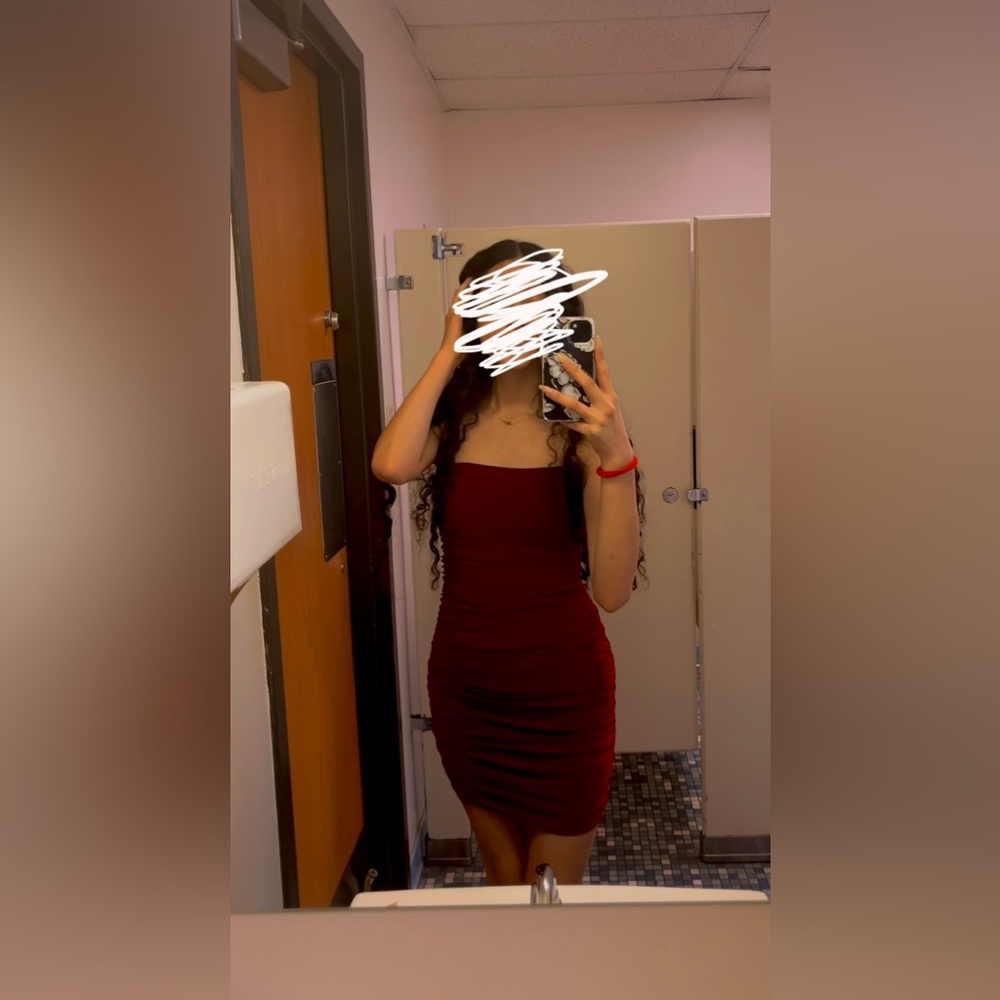 Windsor , a wine (Bordeaux ) color, size small , short dress